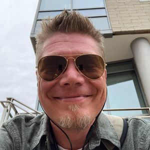 Meet your Posher, Eric